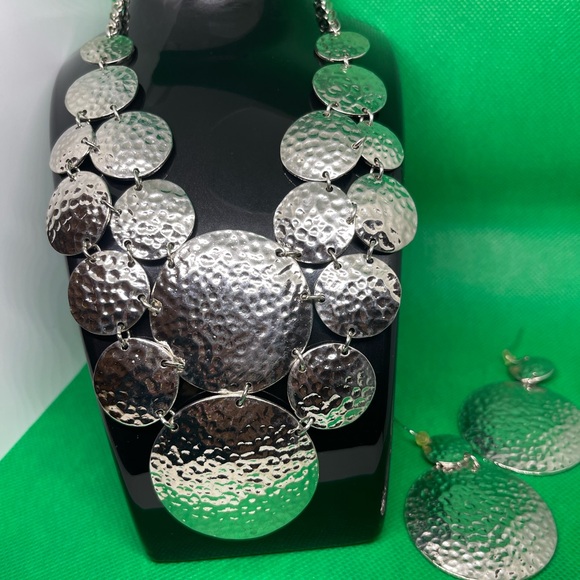 Necklace with matching earrings - Picture 3 of 5